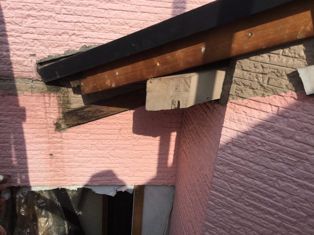 他社の欠点の屋根勾配収まり施工